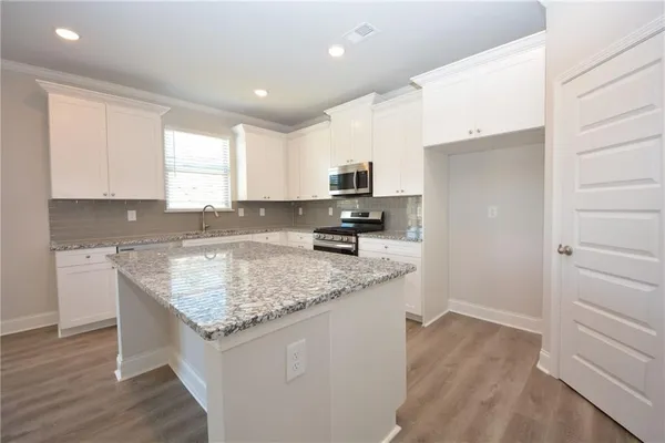 $2,600 | 232 Hellen Valley Drive, Braselton, GA 30517