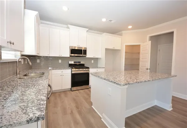 $2,600 | 232 Hellen Valley Drive, Braselton, GA 30517