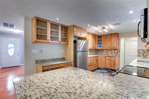 20 Larnis Road Framingham, MA 01701 - Photo 8 of 20 Gallery Image 8