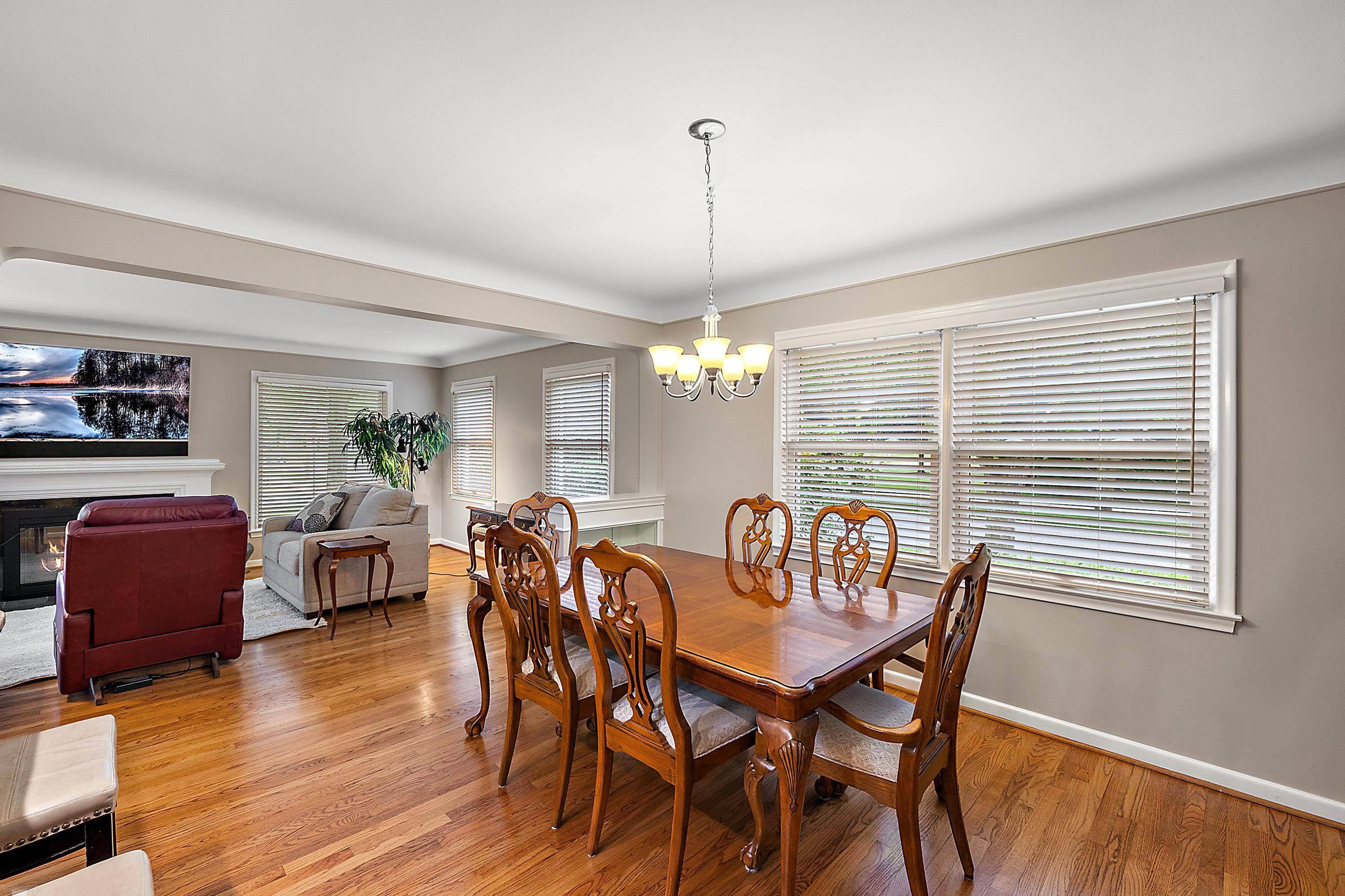 1437 Torrey Road Grosse Pointe Woods, MI 48236 - Photo 14 of 60