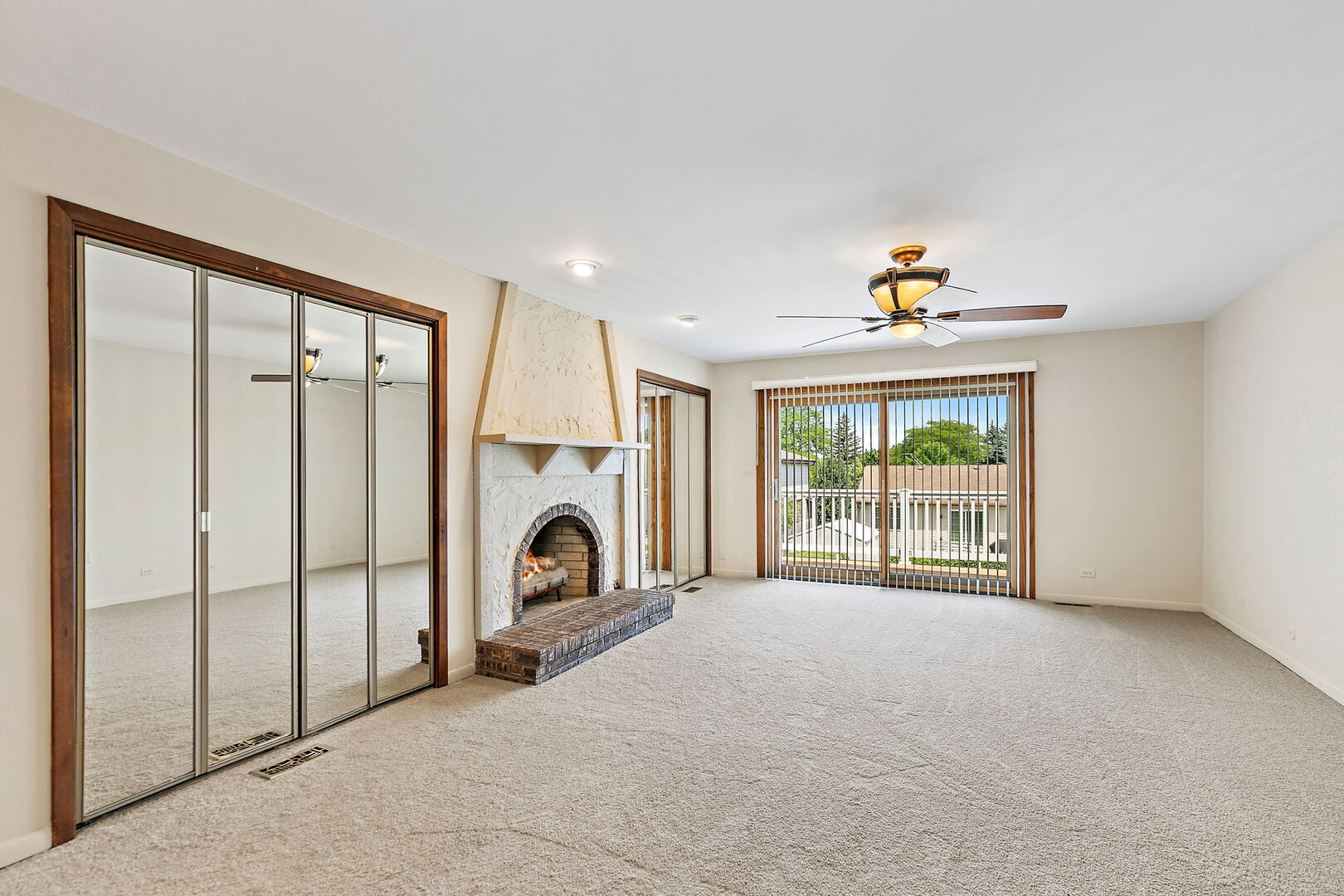 1133 Thatcher Lane Addison, IL 60101 - Photo 25 of 36