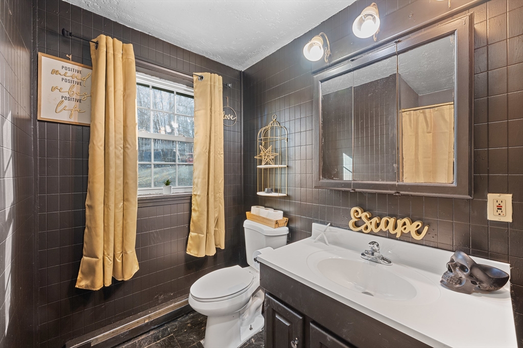 3 Hebert Road Spencer, MA 01562 - Photo 11 of 27