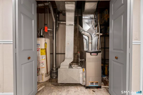 a view of walk in closet