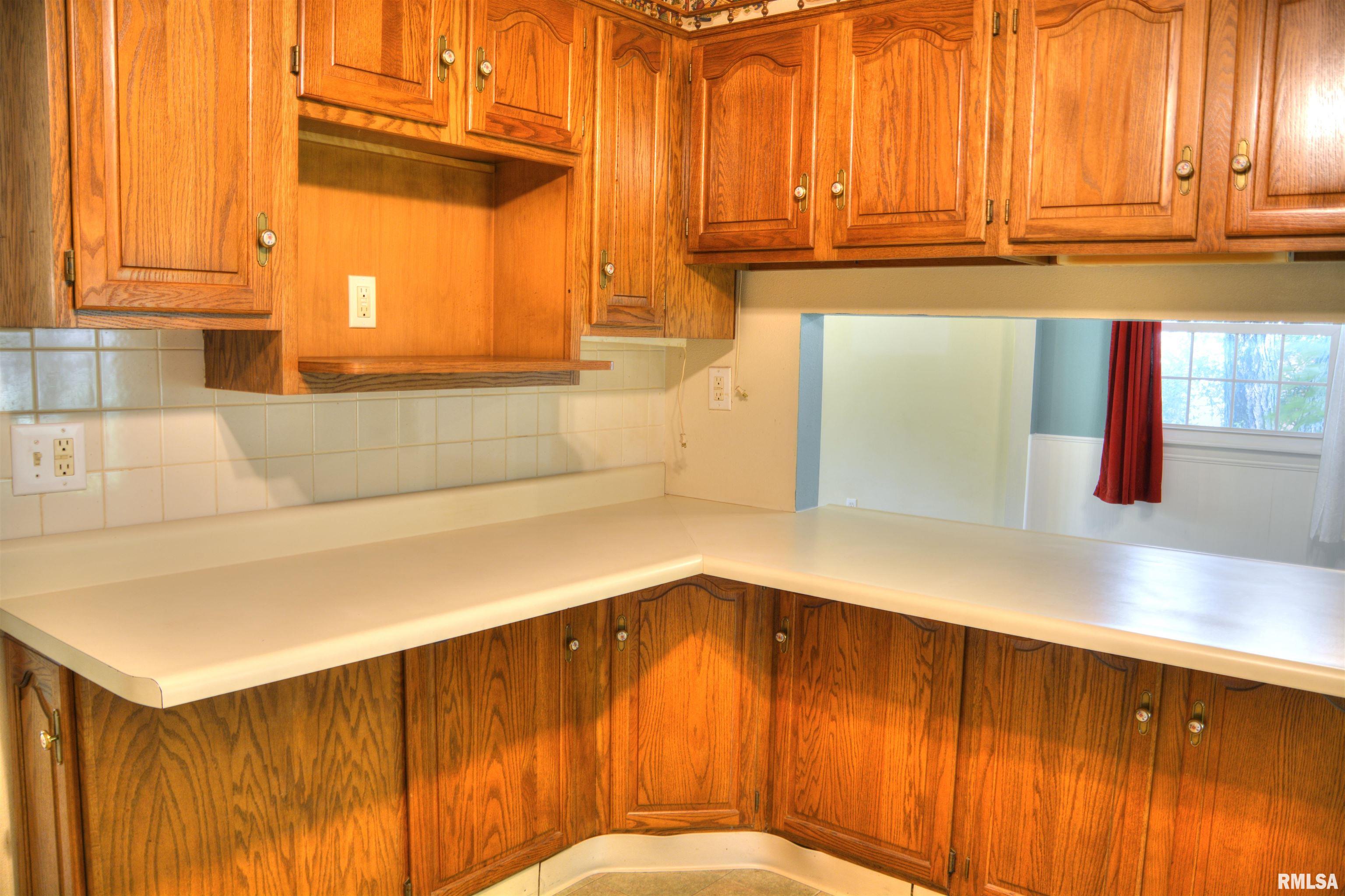 298 Jana Road Macomb, IL 61455 - Photo 12 of 24 Gallery Image 12