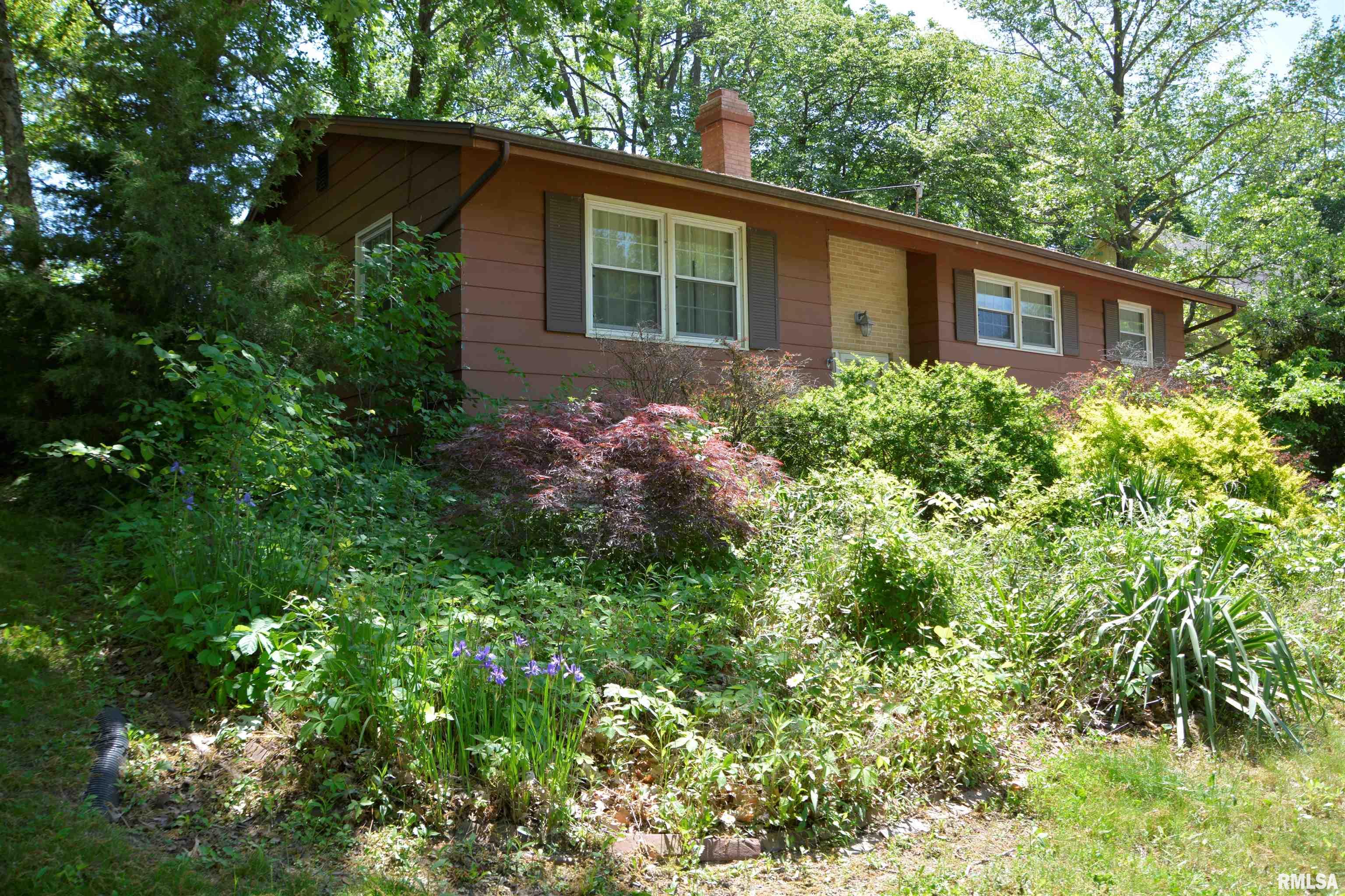 298 Jana Road Macomb, IL 61455 - Photo 2 of 24 Gallery Image 2