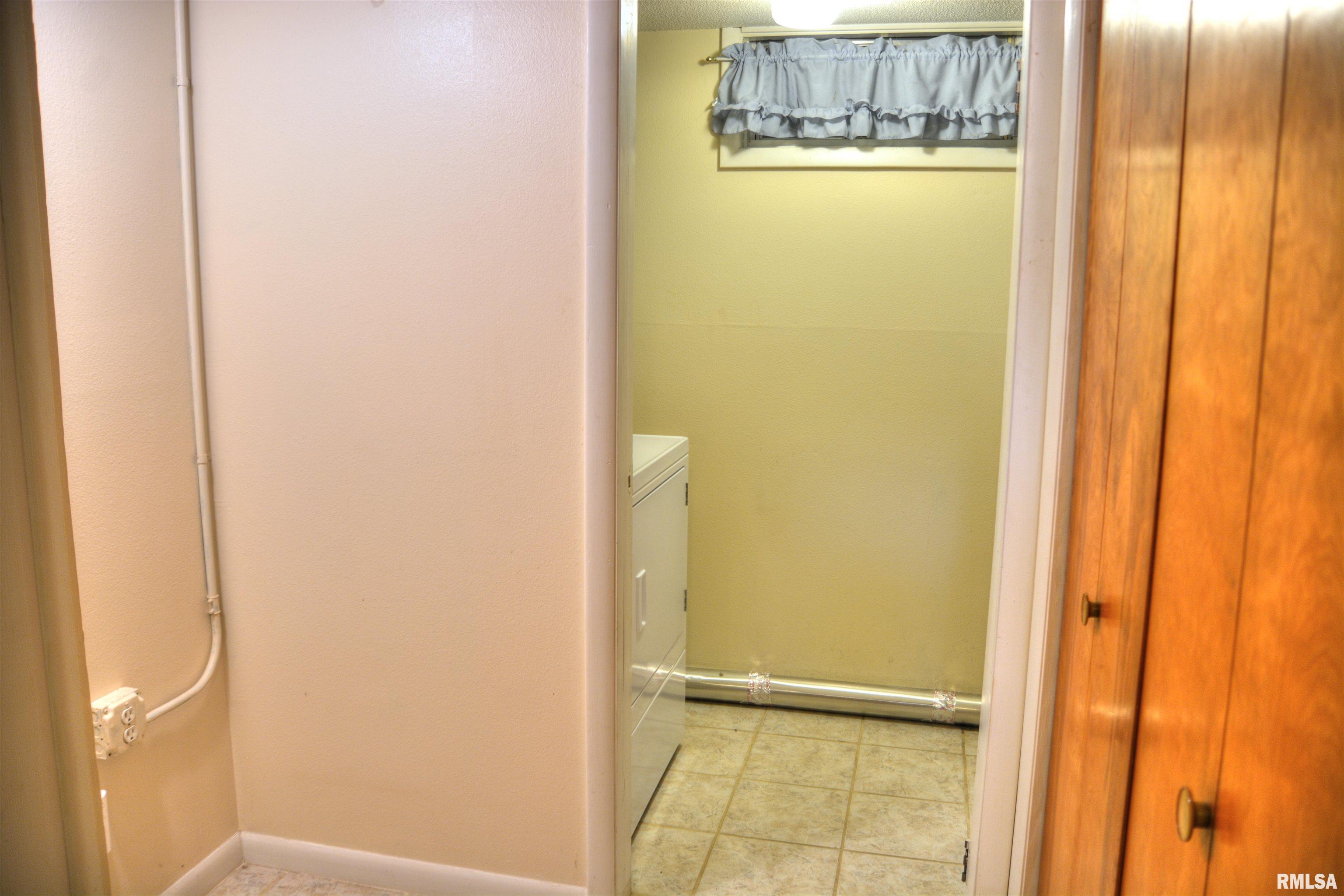 298 Jana Road Macomb, IL 61455 - Photo 21 of 24 Gallery Image 21