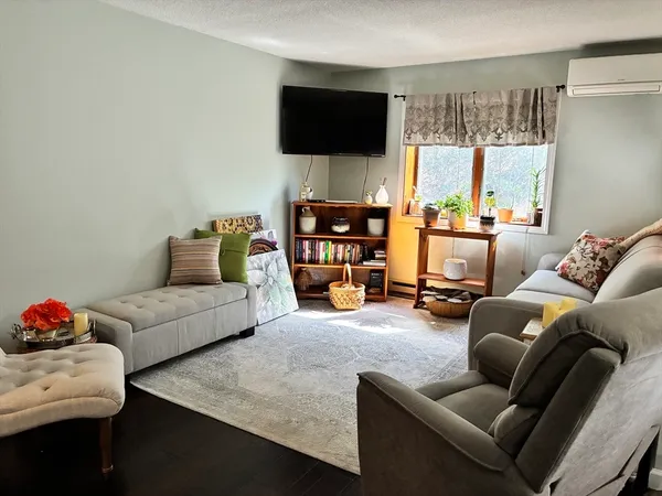 $290,000 | 3 Westside Drive, Unit 17, Thompson, CT 06255
