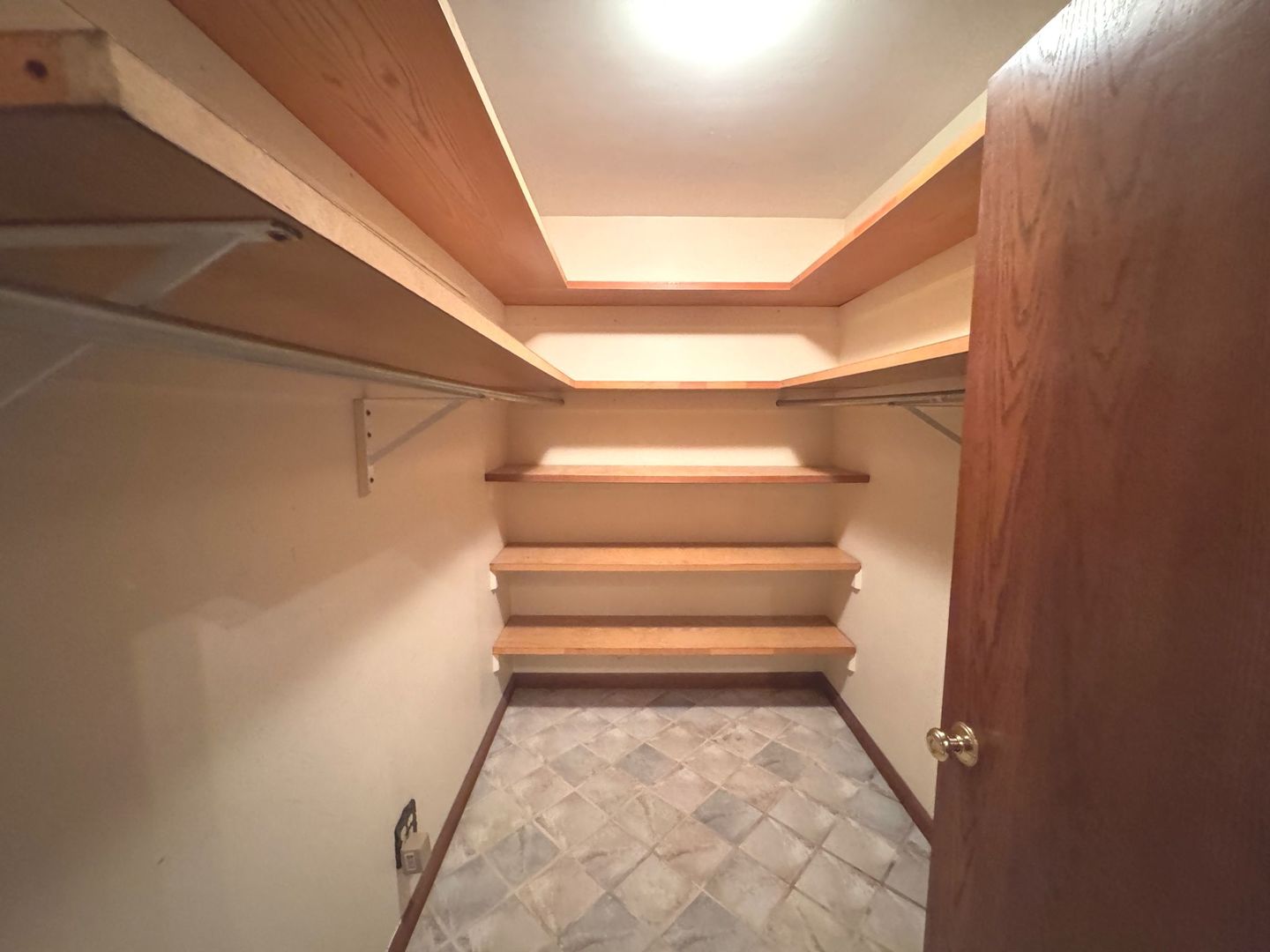 441 Federation Place Elgin, IL 60123 - Photo 13 of 22