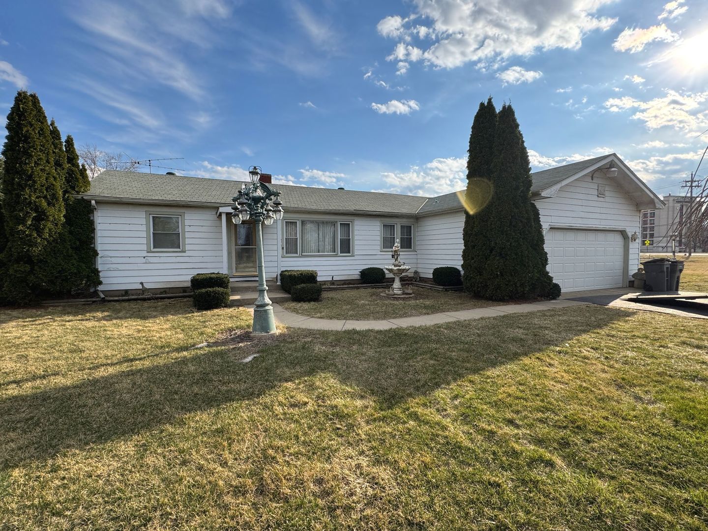 441 Federation Place Elgin, IL 60123 - Photo 2 of 22