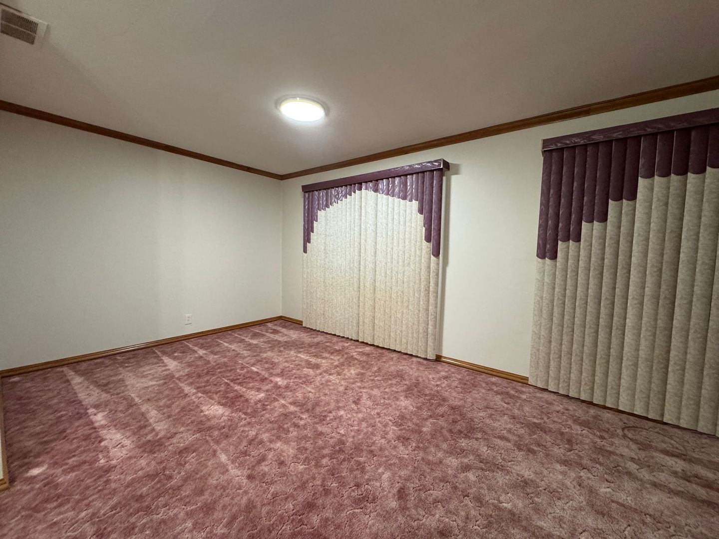 441 Federation Place Elgin, IL 60123 - Photo 3 of 22