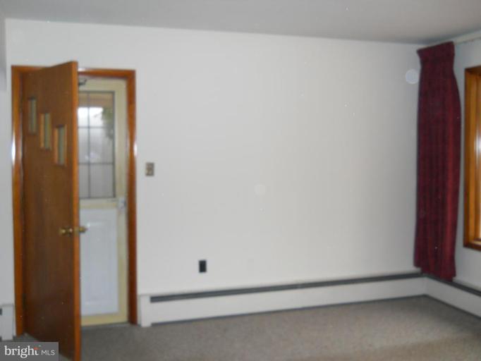 8439 Lyndale Road Pasadena, MD 21122 - Photo 9 of 16 Living Room