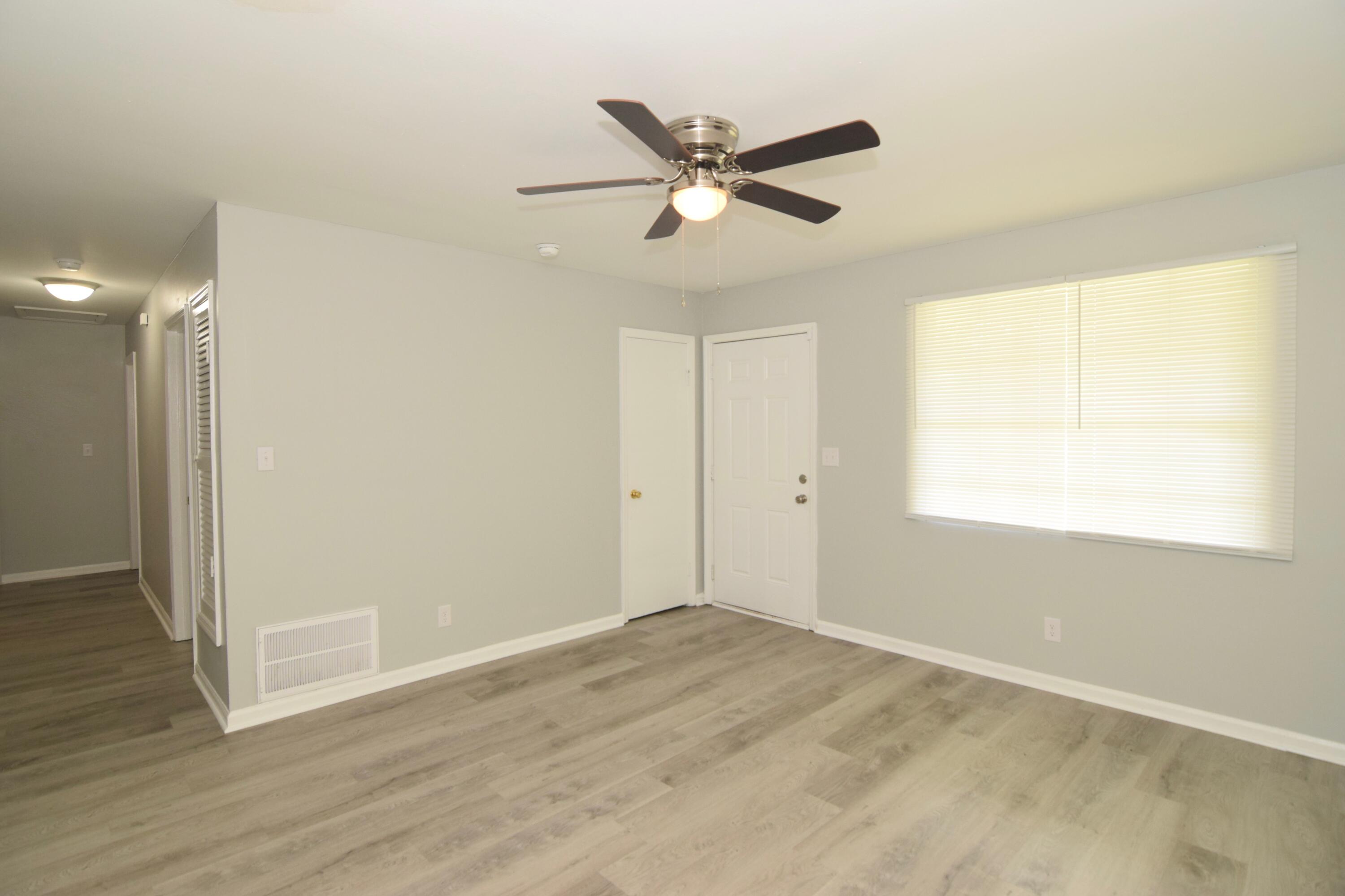 3407 Charing Cross Court Augusta, GA 30906 - Photo 3 of 27 DSC_0076
