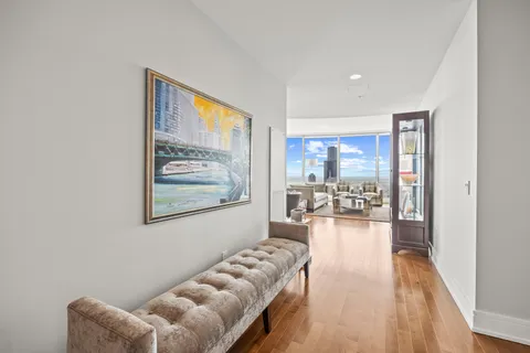 $2,490,000 | 401 North Wabash Avenue, Unit 74D, Chicago, IL 60611