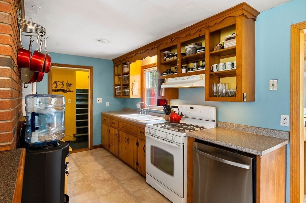 138 Oak Ridge Drive Ayer, MA 01432 - Photo 24 of 42 Gallery Image 24