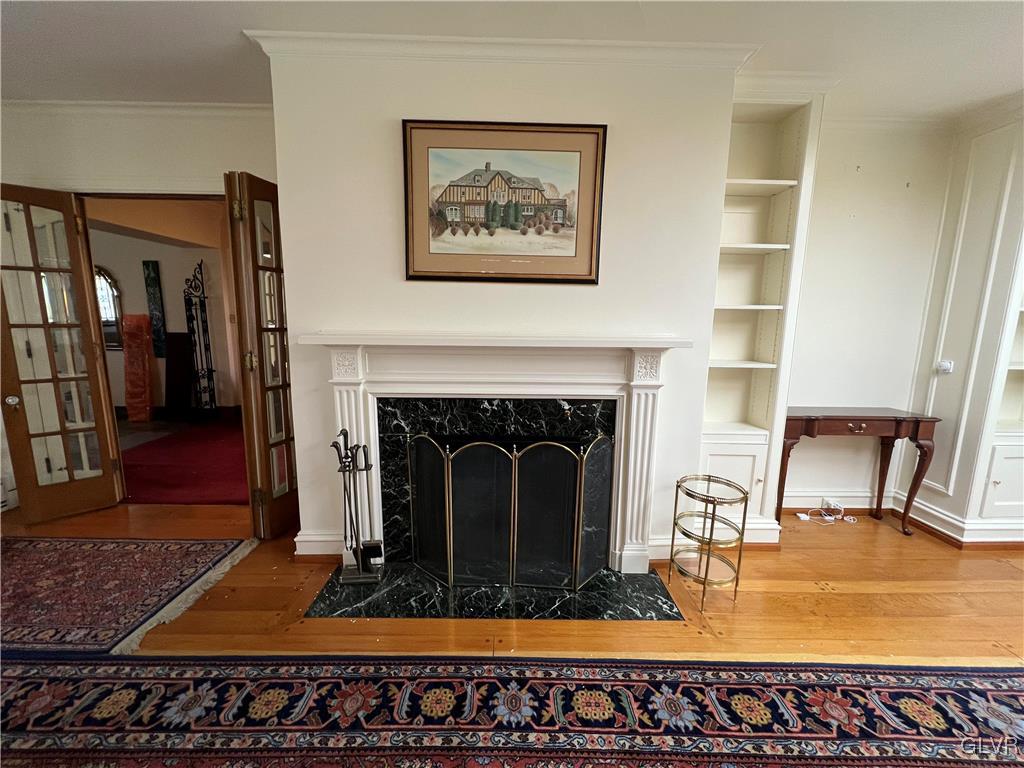 1802 Hamilton Street Allentown, PA 18104 - Photo 15 of 75 living room