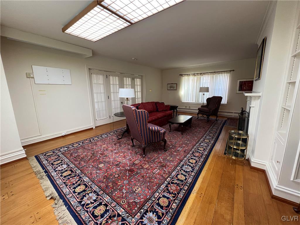 1802 Hamilton Street Allentown, PA 18104 - Photo 16 of 75 living room