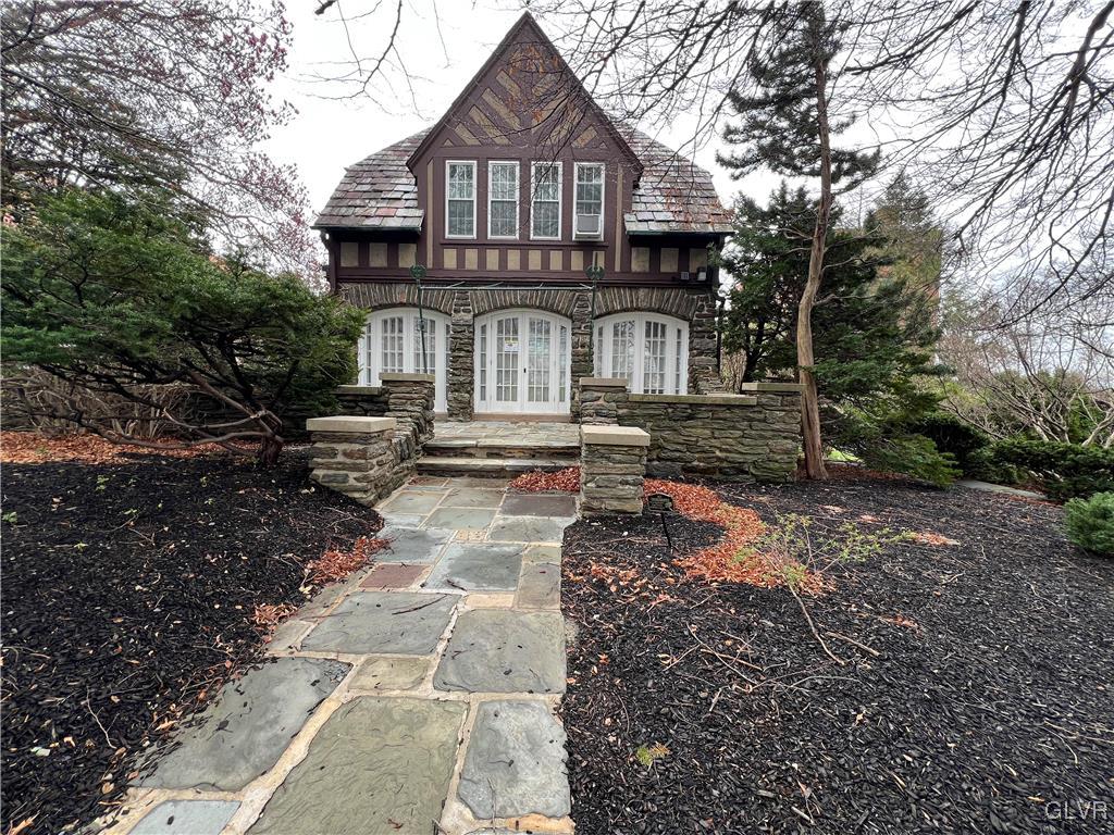 1802 Hamilton Street Allentown, PA 18104 - Photo 4 of 75