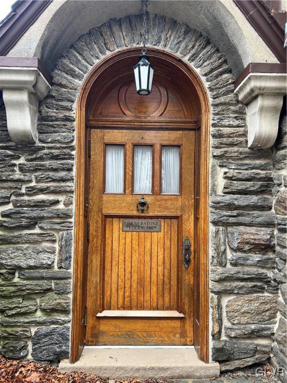 1802 Hamilton Street Allentown, PA 18104 - Photo 5 of 75