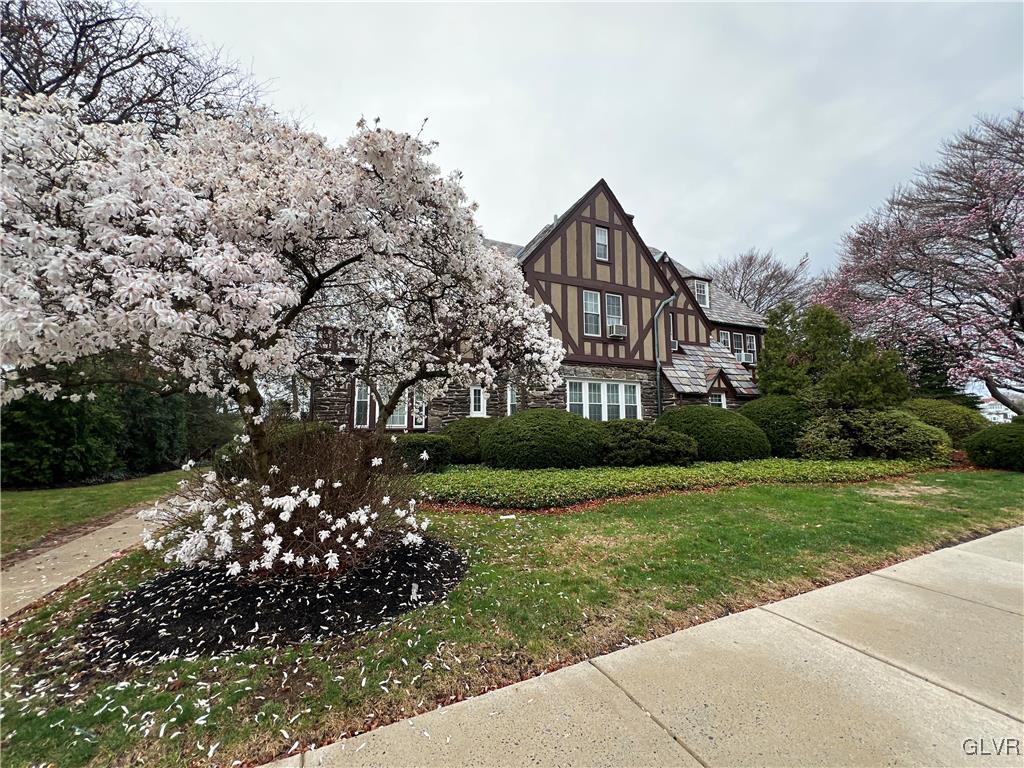 1802 Hamilton Street Allentown, PA 18104 - Photo 6 of 75