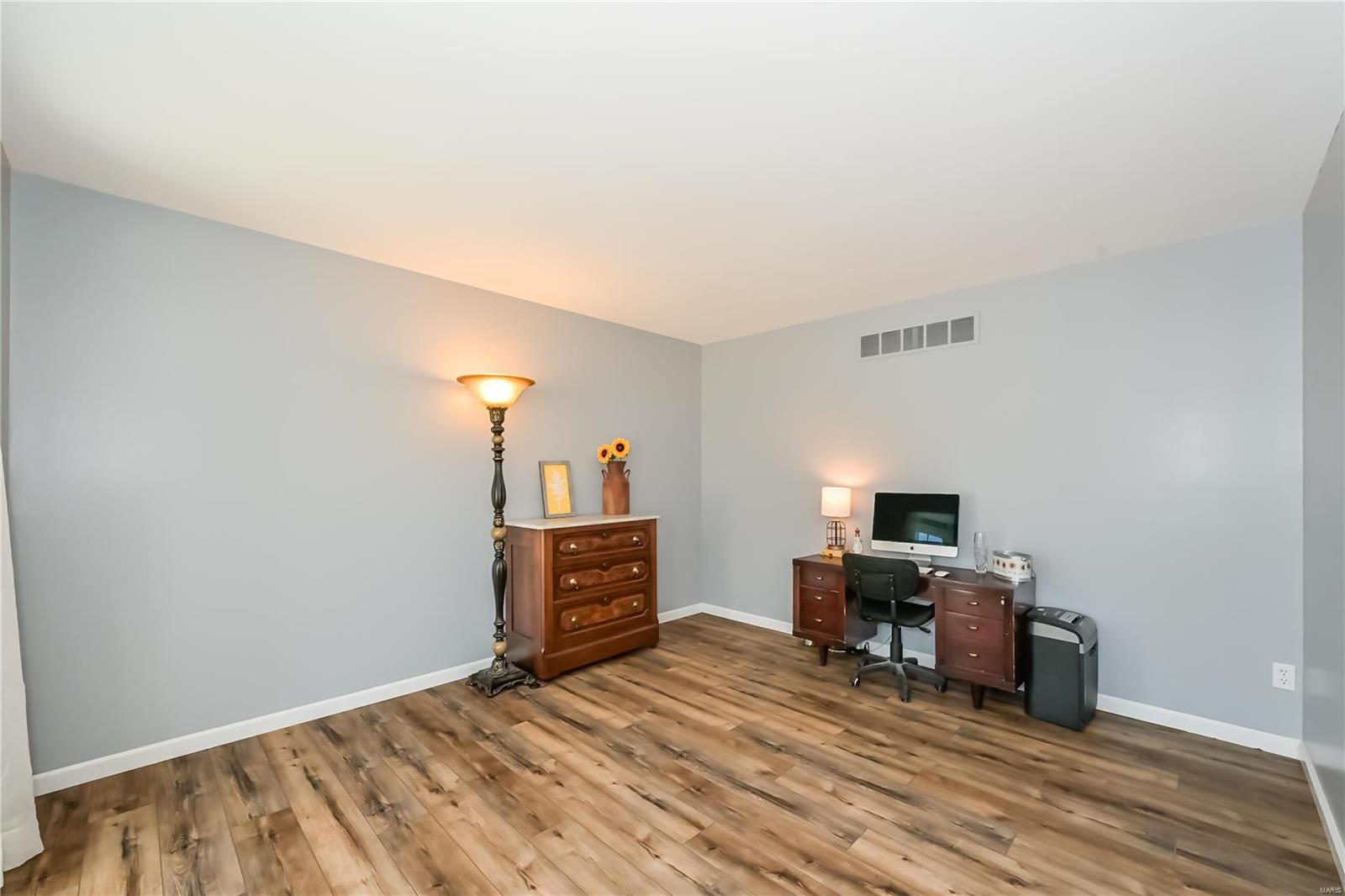 4521 Emerald View Court Eureka, MO 63025 - Photo 7 of 50