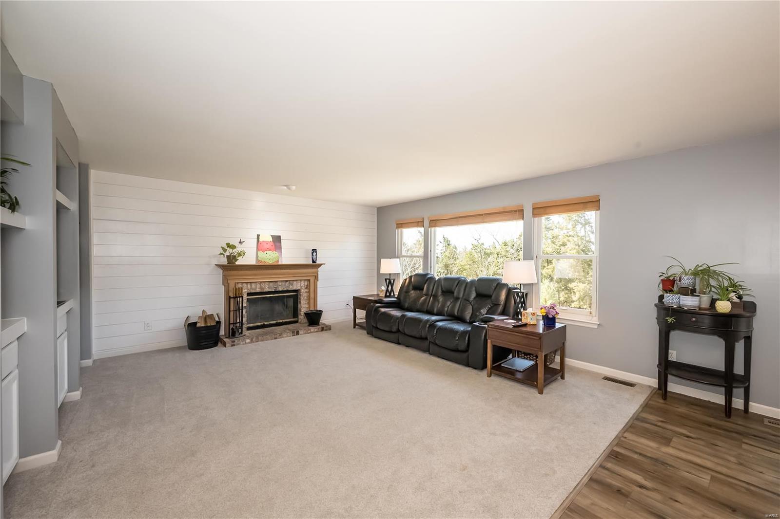 4521 Emerald View Court Eureka, MO 63025 - Photo 8 of 50