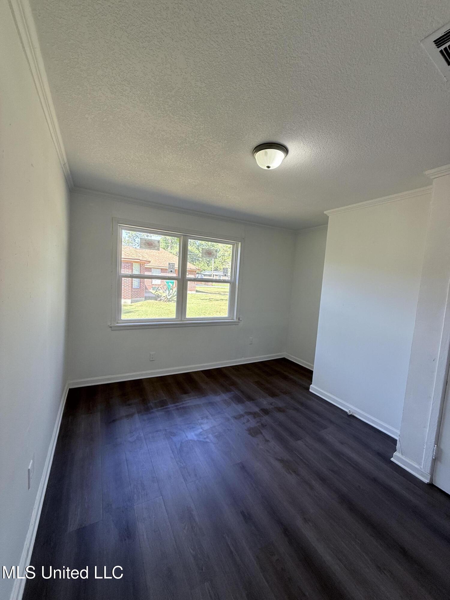 4330 Griffin Street Moss Point, MS 39563 - Photo 9 of 10 IMG_1370