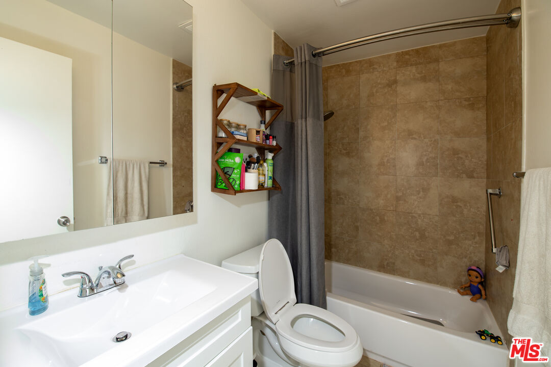 4812 Hollow Corner Road, Unit 151 Culver City, CA 90230 - Photo 5 of 9