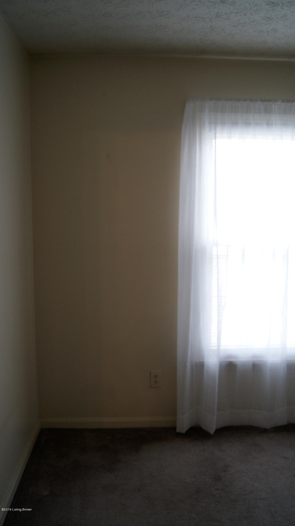 9418 Fairground Road Louisville, KY 40291 - Photo 18 of 35 2019-02-17 03.02.51