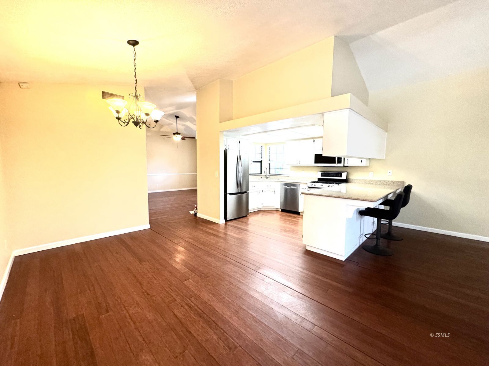 1105 Rebecca Avenue Ridgecrest, CA 93555 - Photo 9 of 27