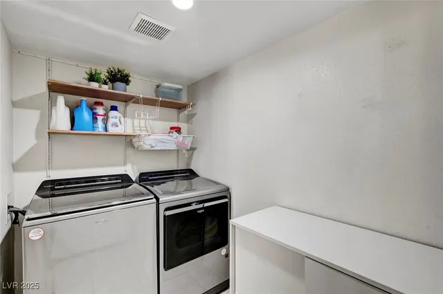 $1,700 | 8409 Blazing Sun Avenue, Las Vegas, NV 89129