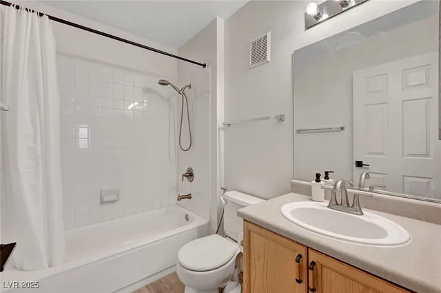 $1,700 | 8409 Blazing Sun Avenue, Las Vegas, NV 89129