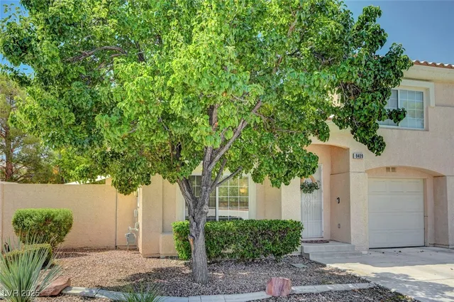 $1,700 | 8409 Blazing Sun Avenue, Las Vegas, NV 89129