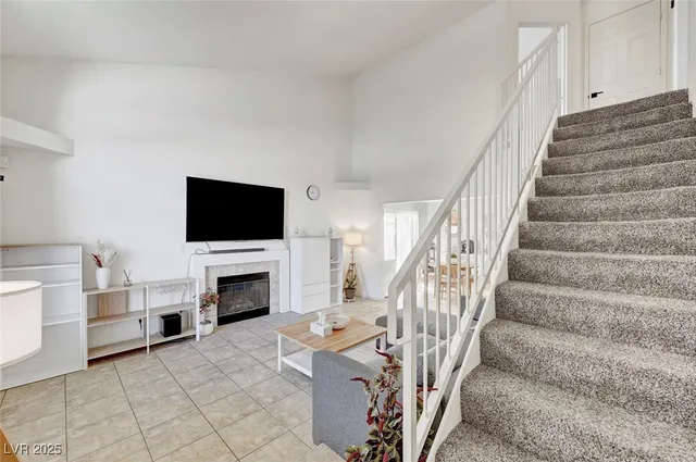 $1,700 | 8409 Blazing Sun Avenue, Las Vegas, NV 89129