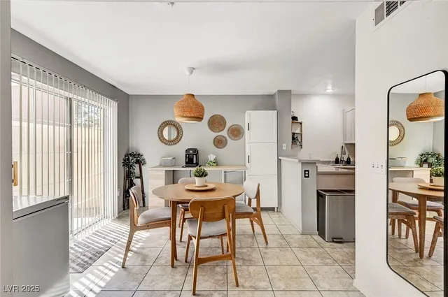 $1,700 | 8409 Blazing Sun Avenue, Las Vegas, NV 89129