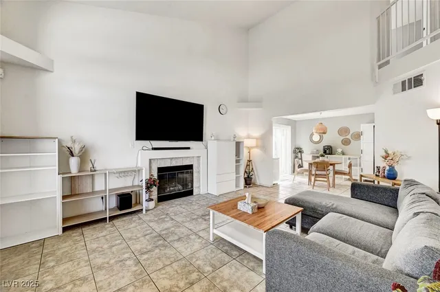 $1,700 | 8409 Blazing Sun Avenue, Las Vegas, NV 89129