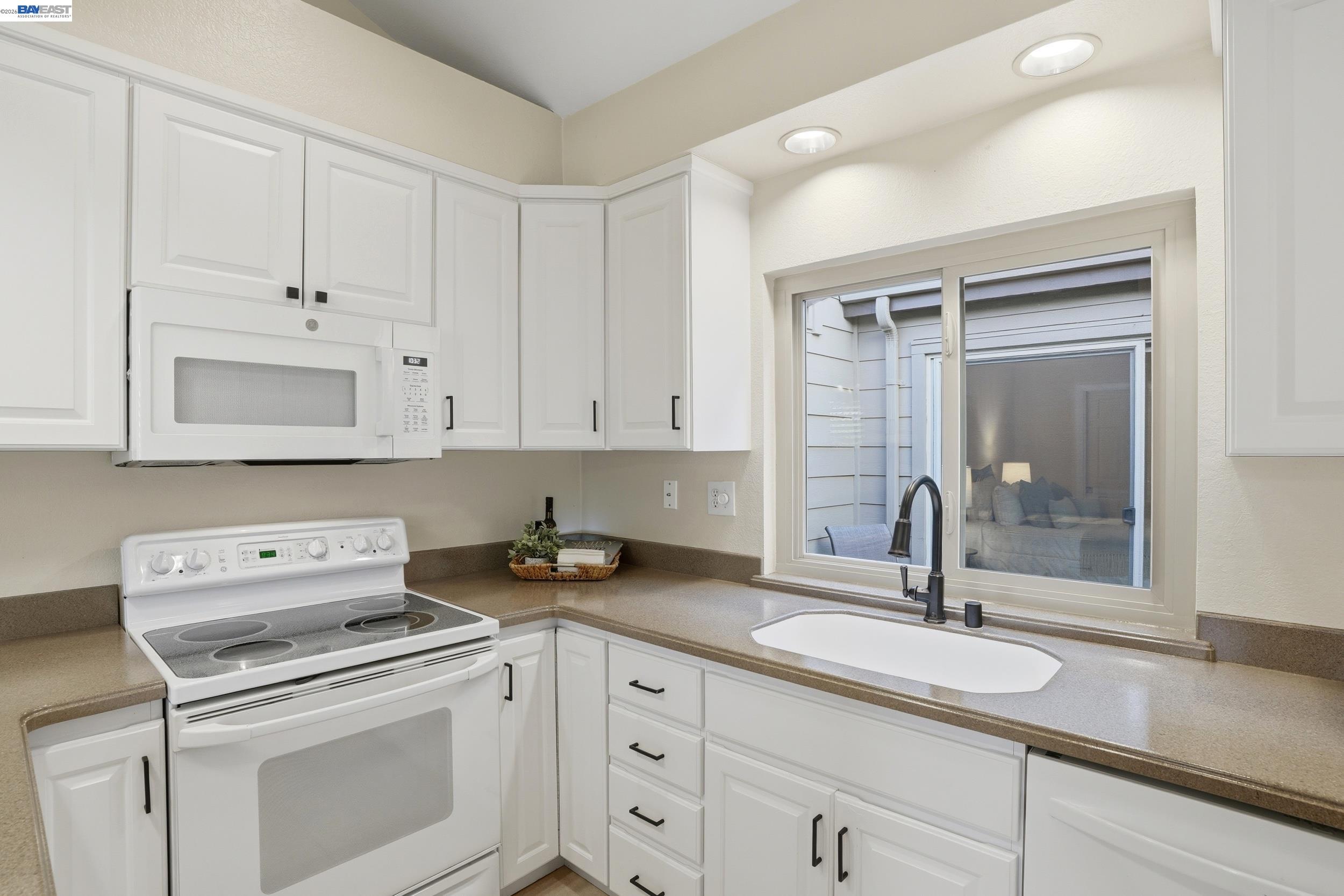 1825 Crestline Road Pleasanton, CA 94566 - Photo 8 of 23