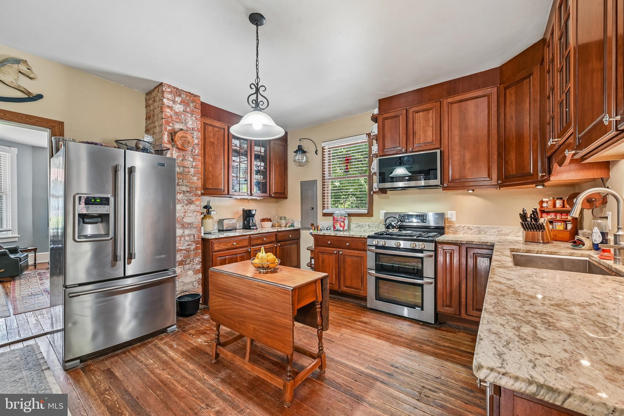 20925 Clarksburg Road Boyds, MD 20841 - Photo 3 of 68 Kitchen