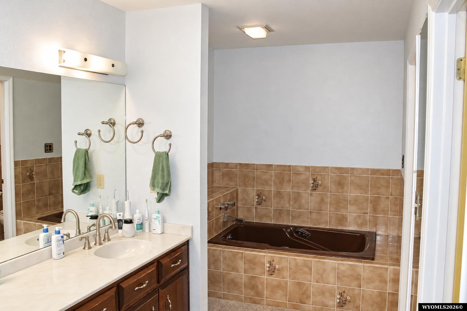 2035 Rustic Drive Casper, WY 82609 - Photo 13 of 18 Gallery Image 13