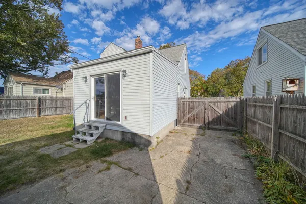 $305,000 | 3291 Minerva Street, Ferndale, MI 48220