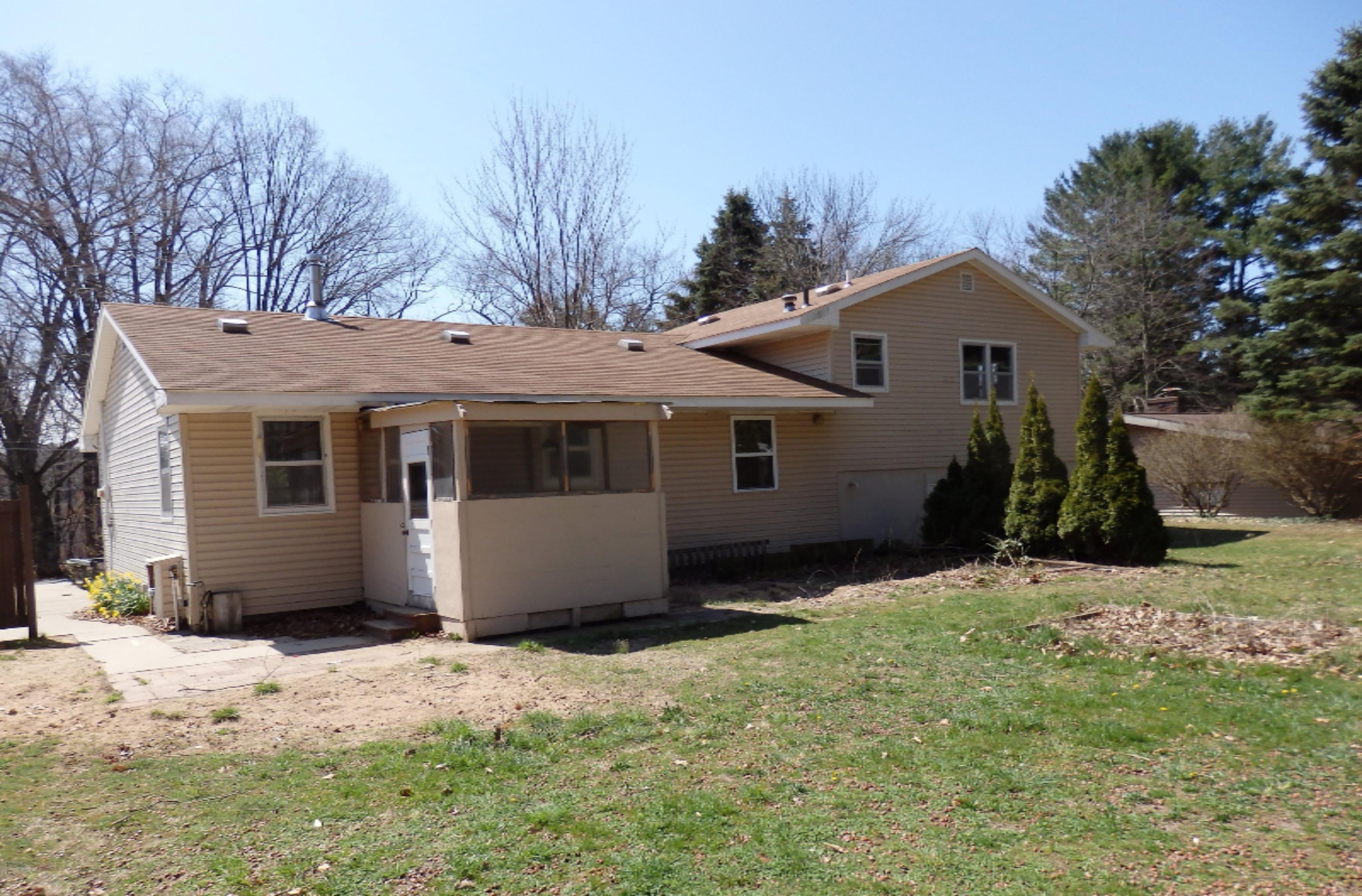 7076 Abrahamson Road Ludington, MI 49431 - Photo 4 of 24 P4220110