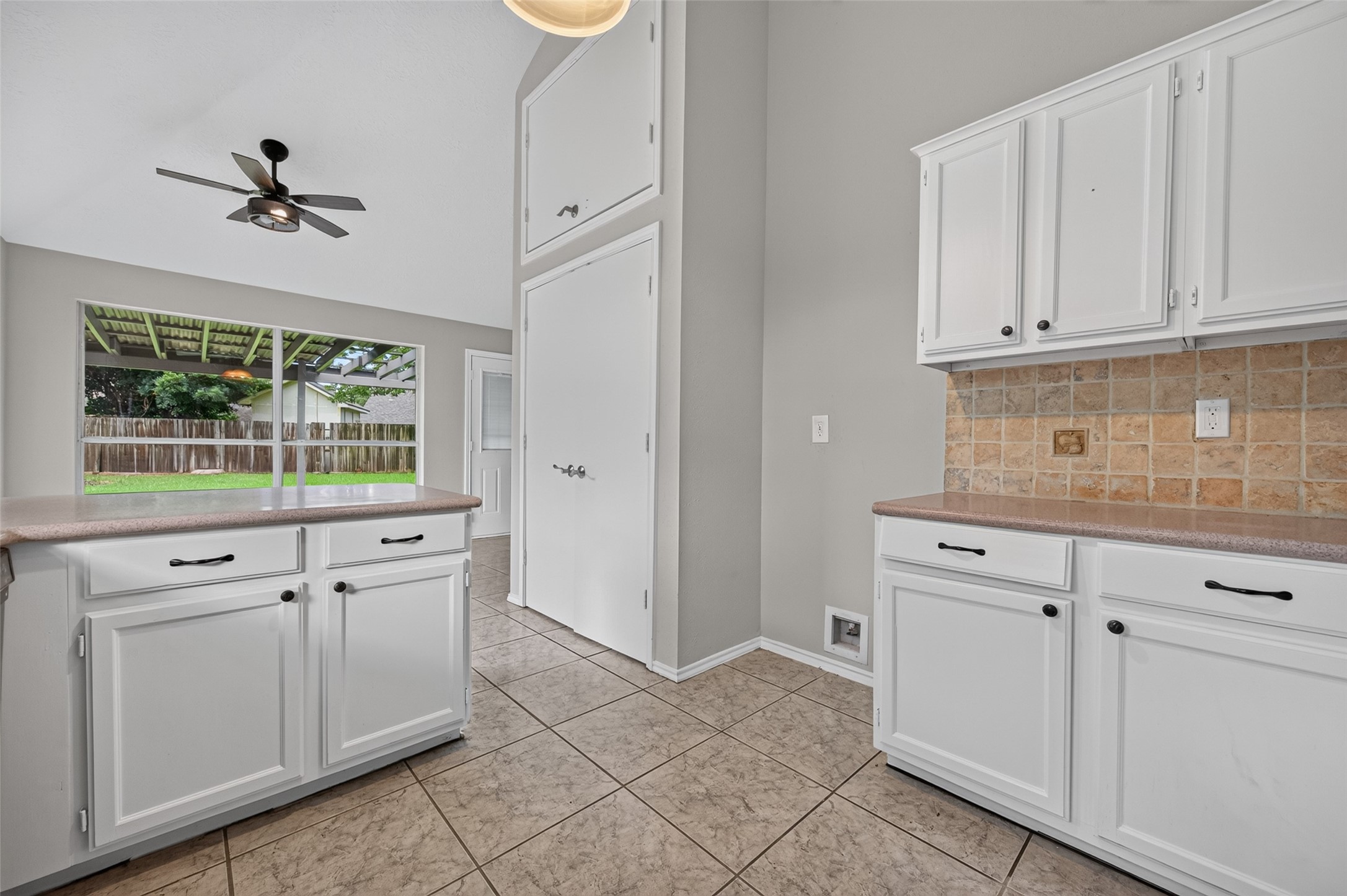 411 North Mist Court Houston, TX 77073 - Photo 13 of 32