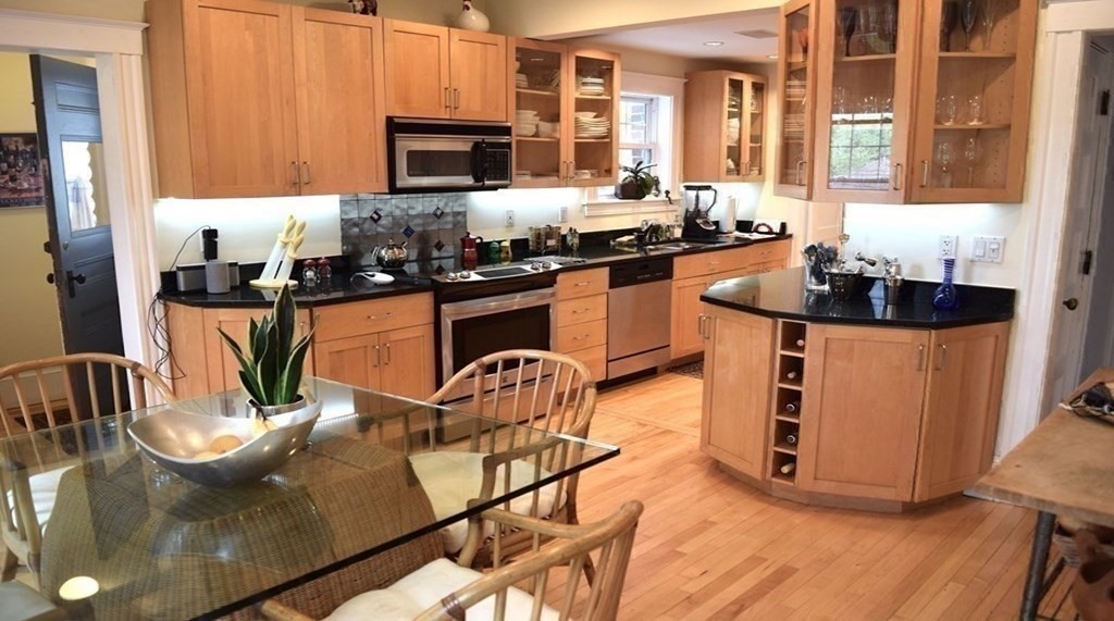 83 Terrace Road Medford, MA 02155 - Photo 4 of 30 Gallery Image 4