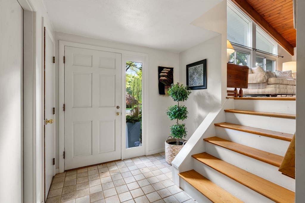 148 Oxbow Road Wayland, MA 01778 - Photo 2 of 32 a view of entryway with furniture