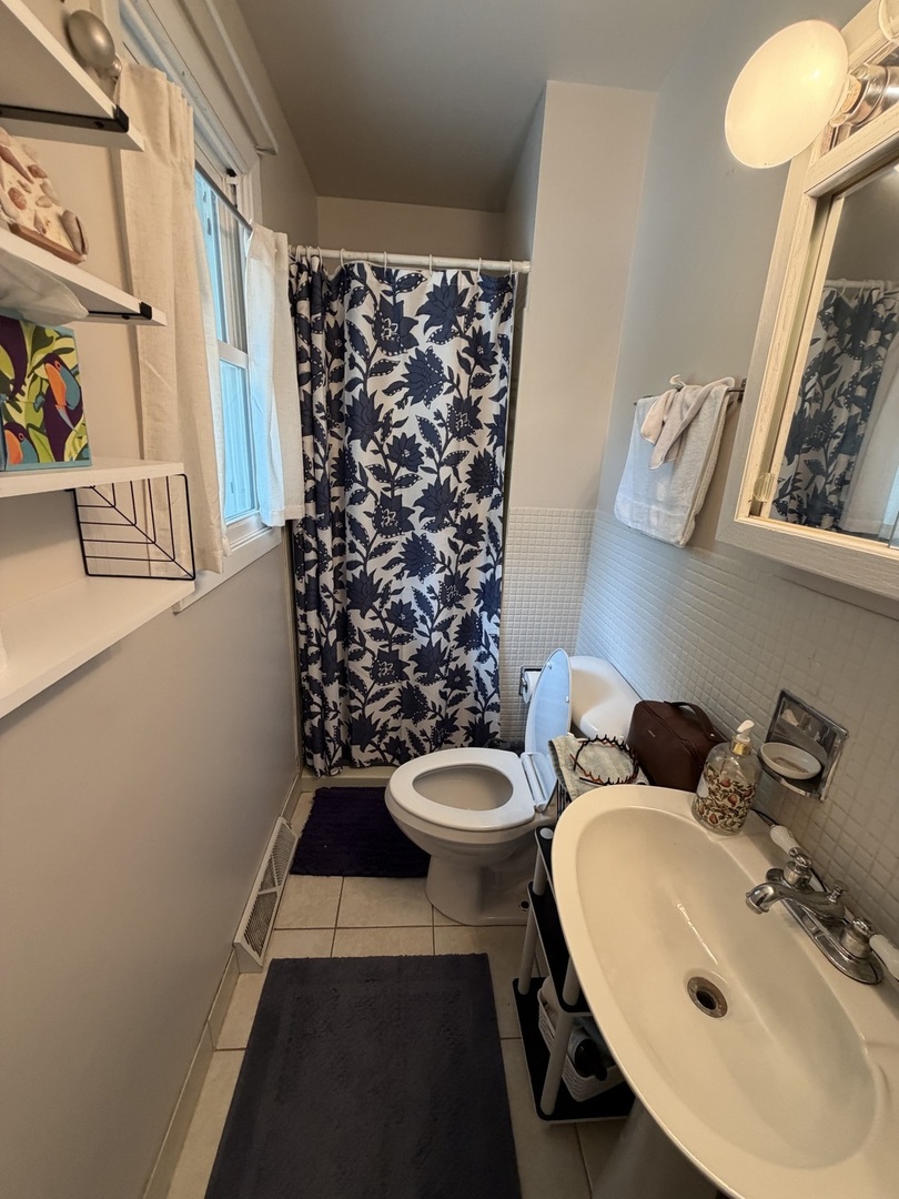 3S478 Winfield Road Warrenville, IL 60555 - Photo 8 of 15