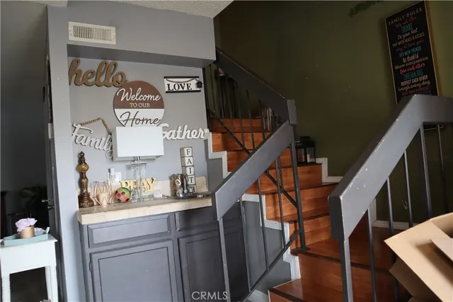 $600,000 | 8341 De Soto Canoga Park, Canoga Park, CA 91304