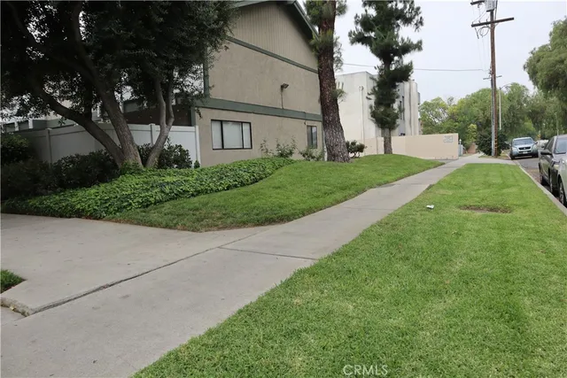 $600,000 | 8341 De Soto Canoga Park, Canoga Park, CA 91304