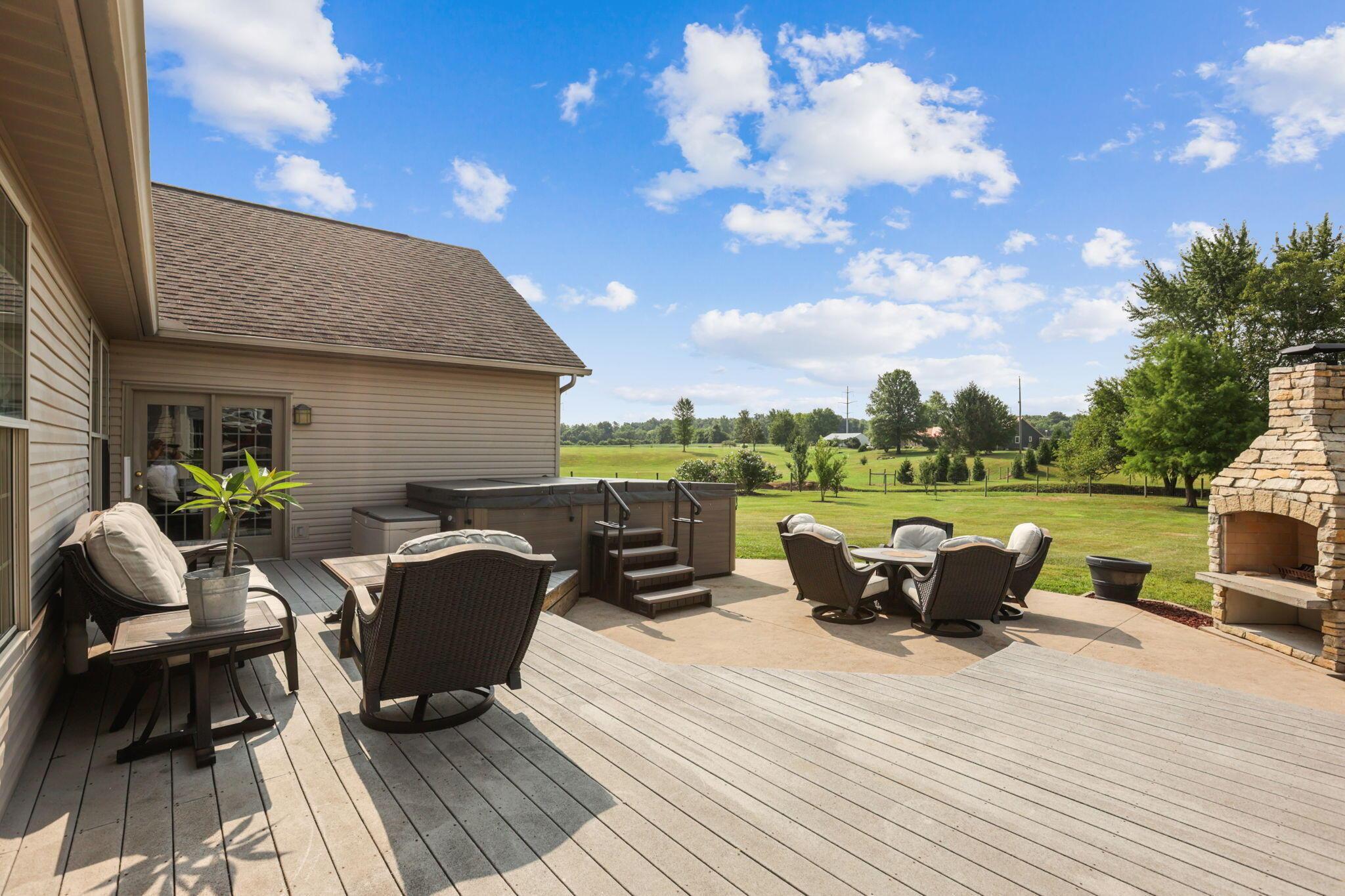 8885 Refugee Road Southwest Etna, OH 43062 - Photo 64 of 121 Back Deck