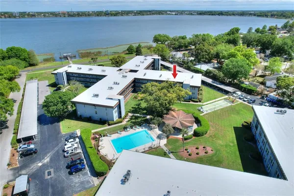 $118,000 | 333 North Lake Howard Drive, Unit 203C, Winter Haven, FL 33880