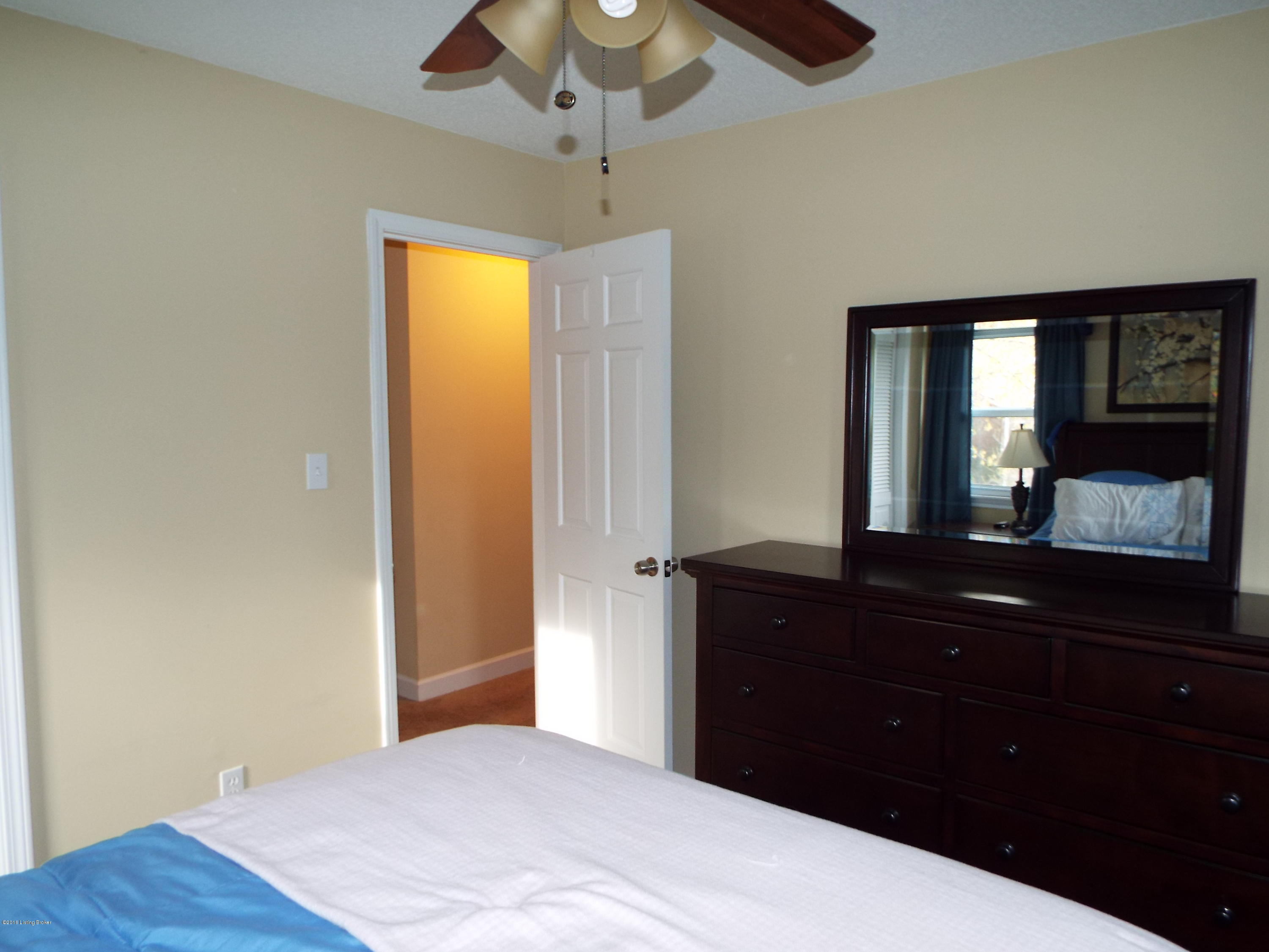 302 Bluegrass Road Elizabethtown, KY 42701 - Photo 7 of 19 DSCF1177