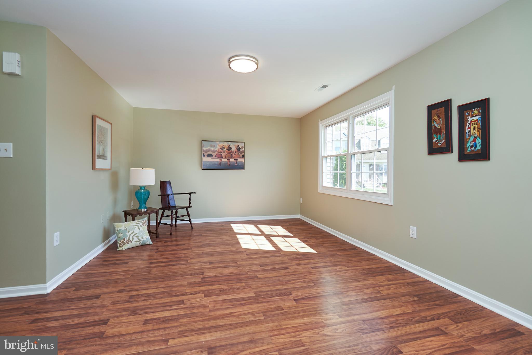 8582 Adamson Street Manassas, VA 20110 - Photo 4 of 30